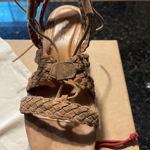 Brand new never worn trask sandals - Picture 2 of 4